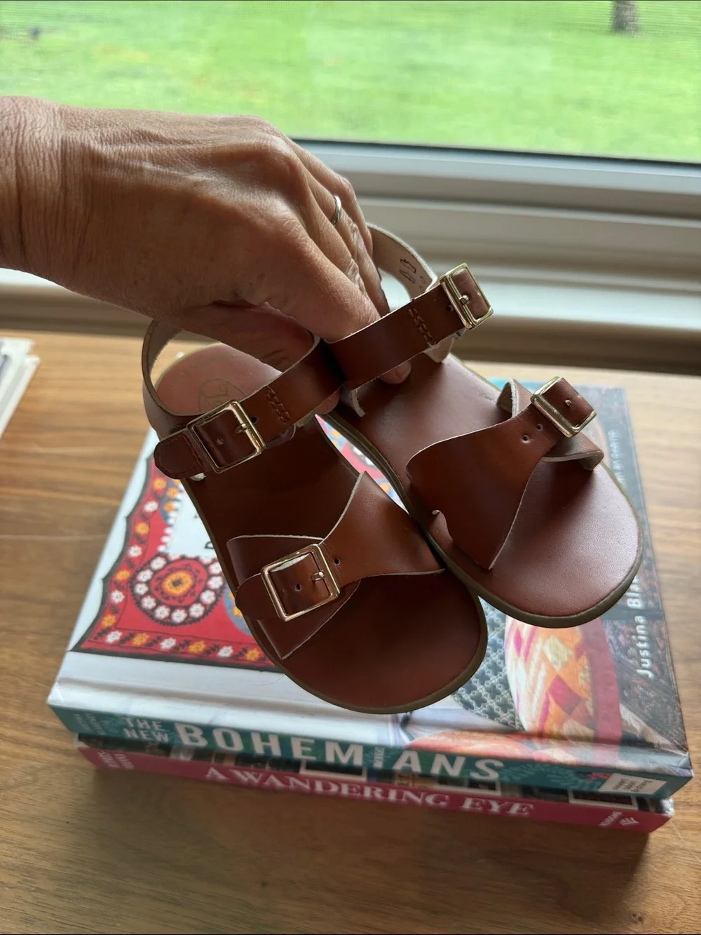 FootMates classic tan